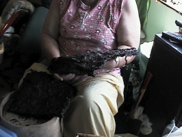 Photograph courtesy of Margaret Anderson missing: ../jpgs/p/seaweed cakes.jpg